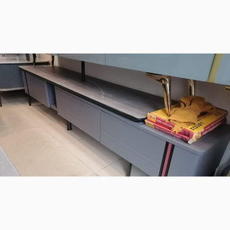 Executive Quality Italian Tv Stand