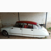 Citroen DS 1975 White