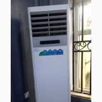 Hisense 2.5HP Floor Standing AC - Barely Used