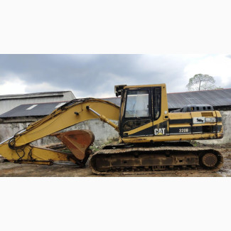 320BL Excavator in Excellent Condition
