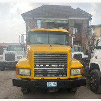 Mack Trailer - Almost New