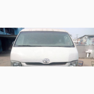 Toyota HiAce 2004 White