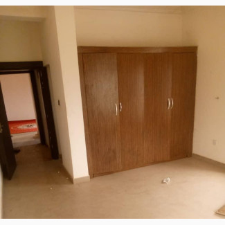 2 Bedroom Block of Flats in Kate Main for Rent