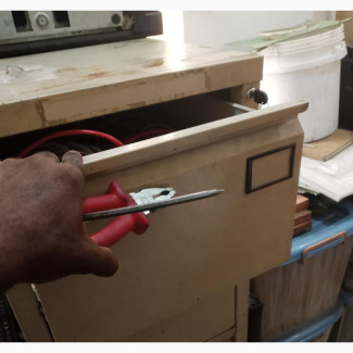 Repair of Filling Cabinet
