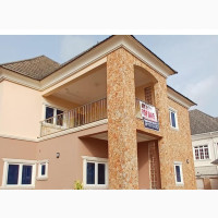 4bdrm Mansion in Galadimawa for sale