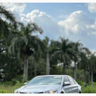 Toyota Avalon 2013 Gold