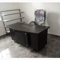 Modern Executive Wooden Office Table With Drawers