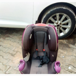 Evenflo Car Seat - Neatly Used and Strong
