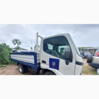Clean Toyota Dyna 300 Truck 2rz-Fe