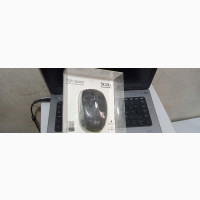 Universal Wireless Mouse - Brand New