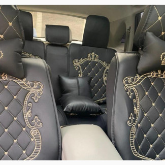 Black and Gold Crown Car Seatcover