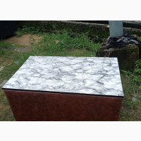 Table Of Sale