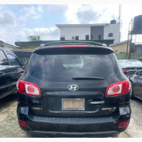 Hyundai Santa Fe 2009 Black - Neatly Used