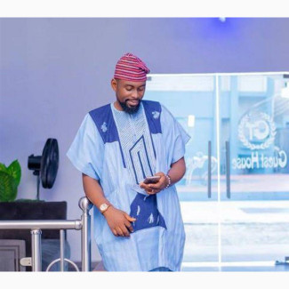Elegant Agbada Style for Men