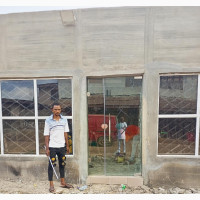 Fixed Window Projected With Frameless Door