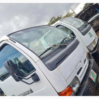 Nissan Cabstar Truck 6 Tyres