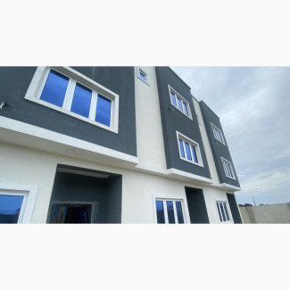 4bdrm Townhouse / Terrace in Gra, Abijo for rent
