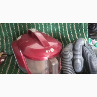 LG Vacuum Cleaner - Used, 1800W Power