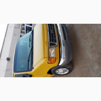 Ford E350 2006 Yellow