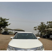 Toyota Camry Hybrid LE 2012 White