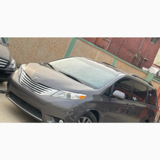 Toyota Sienna 2014 Gray