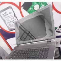 Laptop HP Pavilion 17 8GB Intel Core I3 HDD 1T