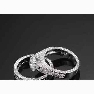 Brand New 18K White Gold/Sterling Silver Female Wedding Ring Set