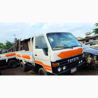 Toyota Dyna Trucks 150 2.4litre Petrol Engine 1998