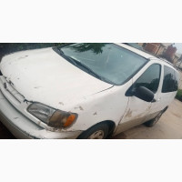 Toyota Sienna LE 3dr 1999 White