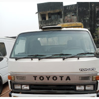 Toyota Dyna 300 - Direct Hand - Long Chassis (3RZ Petrol)