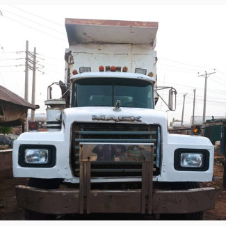 Used Mack RD Truck - Immaculate Condition