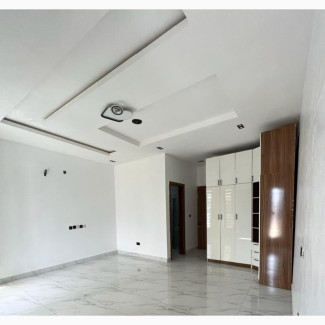 Luxury 4bdrm Duplex with Bq in Chevron for Sale