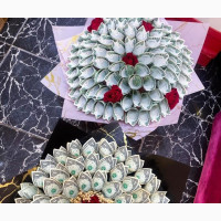 Money Bouquet With Roses