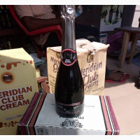 J W Premium Sparkling Red Grape Drink Wine