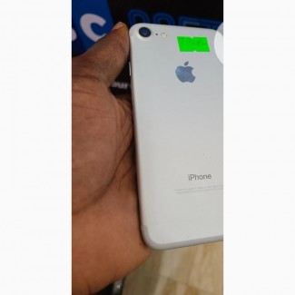 Apple iPhone 7 32 GB Silver - Premium UK Used