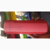 Ultimate Ears (UE) Boom 2 - Clean and Available