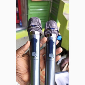 Rechargable Wireless Double Microphone#039;s