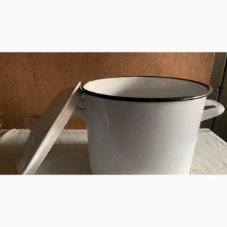 Vintage Enamel Cooking Pot