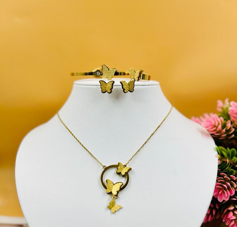 Фото 1/1. Cute Butterfly Jewelry Set - Necklace, Bracelet, Earrings