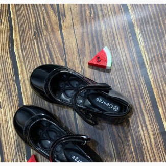 Girl’S School Shoe