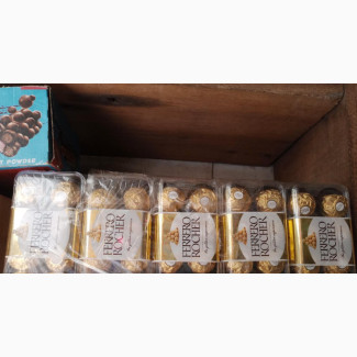 16 Ferrero Rocher Chocolates