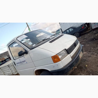 Volkswagen Microbus 1991 White