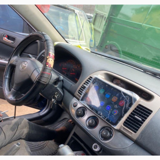 Brand New Camry 2.4 Android Navigation Screen with Reverse Camera
