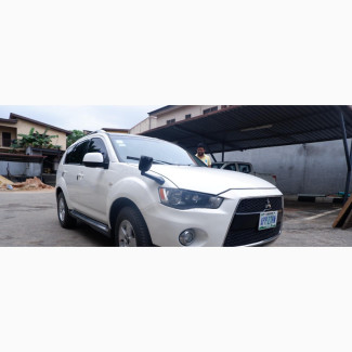 Mitsubishi Outlander Sport SE 2011 White