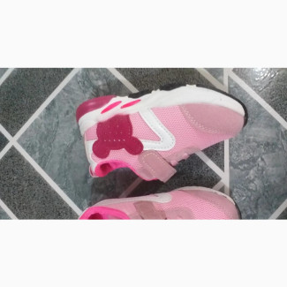 Pink Lovers Cuty Canvas for Your Lovely Kid