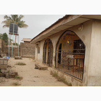 6bdrm Bungalow in Ajagba Wakajaye, Ibadan for sale