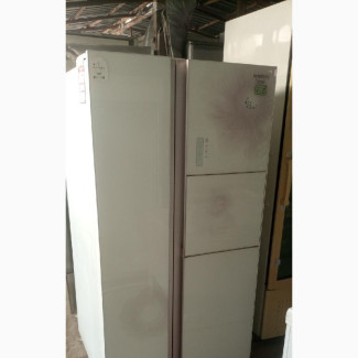 Tokunbo SAMSUNG Side-by-Side Refrigerator With Wine Bar