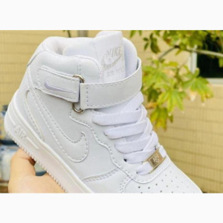 Brand New Nike White Sneakers