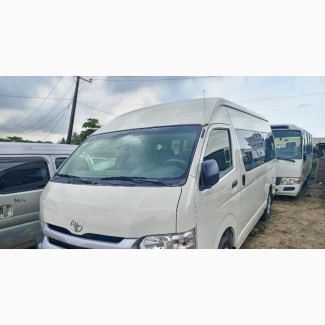 Toyota Grand HiAce 2021 White