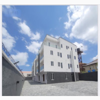4bdrm Apartment in Lekki Phase 1 Lagos for rent